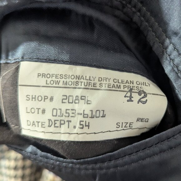 Brooks Brothers Black and White Checkered Blazer - Picture 5 of 10